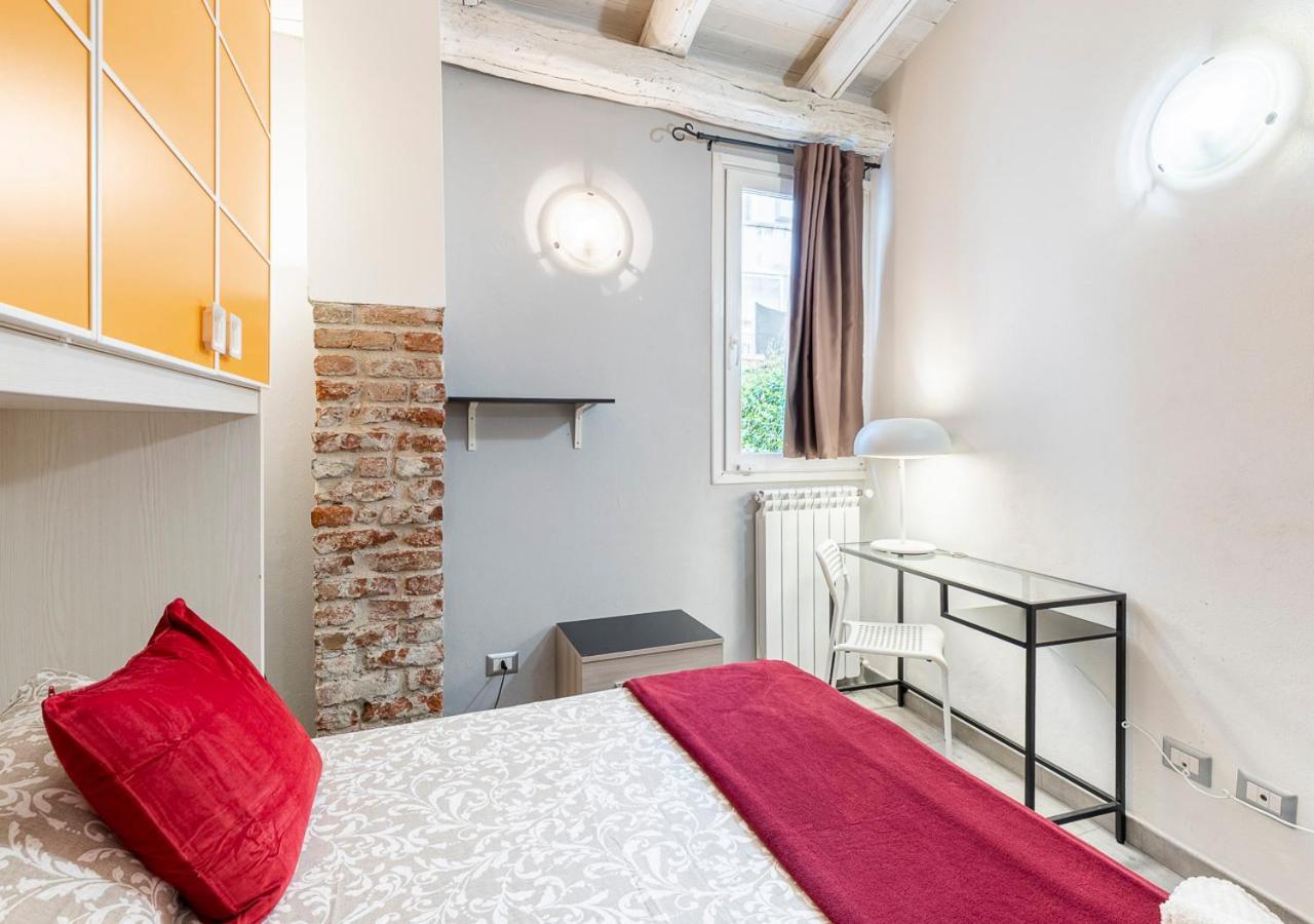 Otherside House In Torino Appartement Buitenkant foto